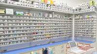 スギ薬局　千葉駅西口店の薬棚