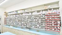 スギ薬局　南京終町店の薬棚