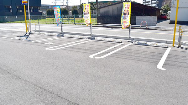 モリ薬局筥松店の駐車場