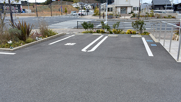 株式会社ひびきの薬局の駐車場