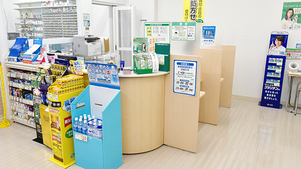 スギ薬局　巣鴨駅前店の受付/カウンター
