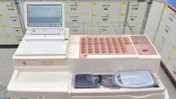 スギ薬局　巣鴨駅前店の調剤器具