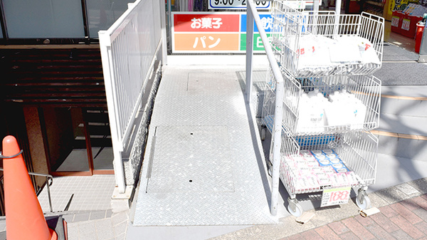 スギ薬局　赤塚新町店のバリアフリー設備