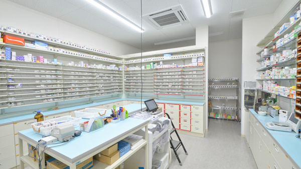 スギ薬局　門真店の調剤室