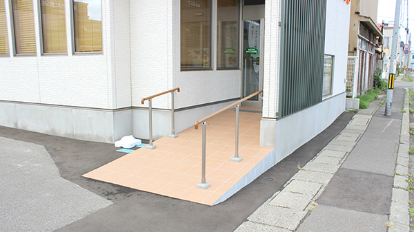 中央調剤薬局　篠田支店のバリアフリー設備