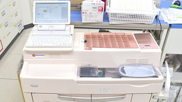 スギ薬局　東久留米上の原店の調剤器具