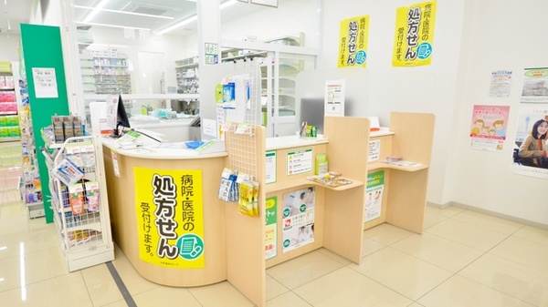 スギ薬局　中津店の受付/カウンター