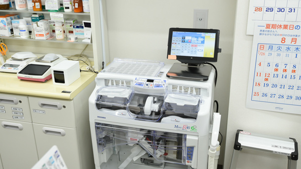 プラザ薬局　天美店の調剤器具
