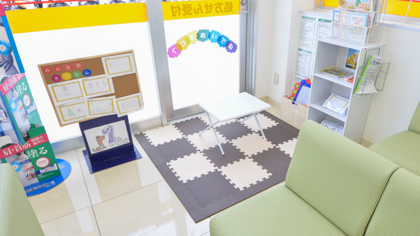 スギ薬局　八尾南久宝寺店のキッズ用設備