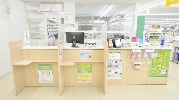 スギ薬局　柳津店の受付/カウンター