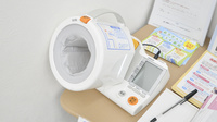 スギ薬局　宝塚小林店の血圧計
