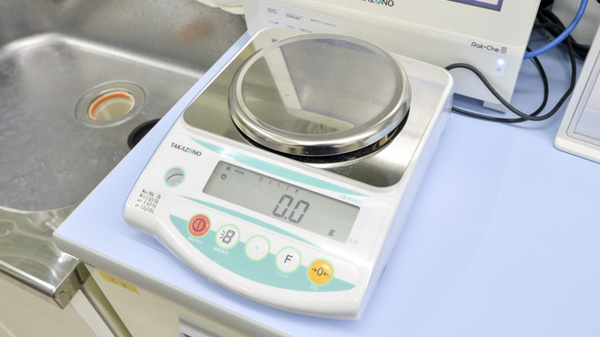 スギ薬局　宝塚中山店の調剤器具