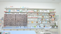 スギ薬局　陣中店の薬棚