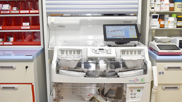 さんあい薬局株式会社　石薬師店の調剤器具