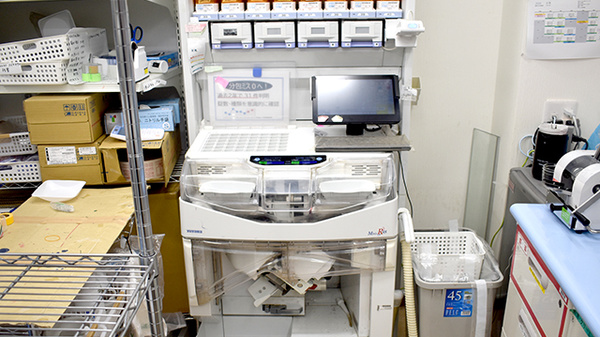薬局トモズ木更津店の調剤器具