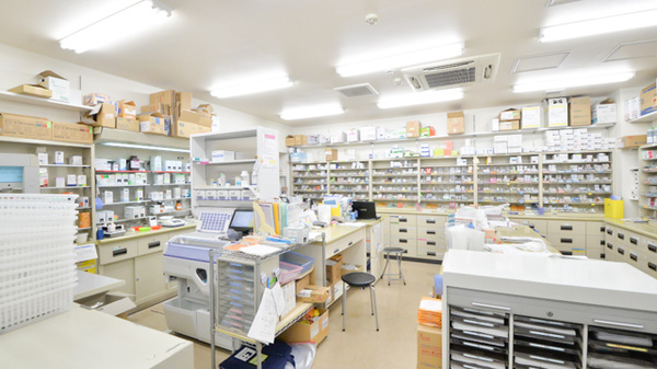 ココカラファイン薬局平岸店の調剤室