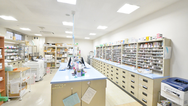 ココカラファイン薬局桑園店の調剤室