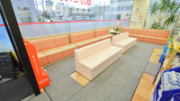 ココカラファイン薬局旭川四条店の待合スペース