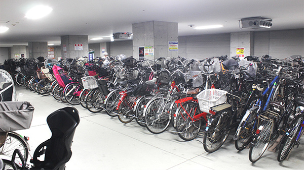 ココカラファイン薬局Luz大森店の駐輪場