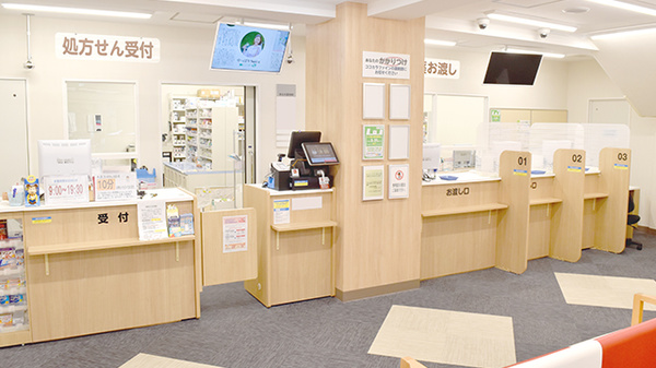 ココカラファイン薬局　雪谷大塚店の受付/カウンター