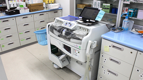 ココカラファイン薬局白金台店の調剤器具