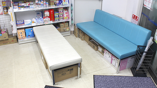 アルプス薬局目黒店の待合スペース