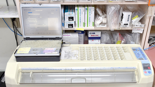 セイジョー薬局真鶴店の調剤器具