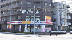 ココカラファイン薬局関東労災病院前店の外観