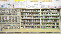 東邦薬局浦賀店の薬棚