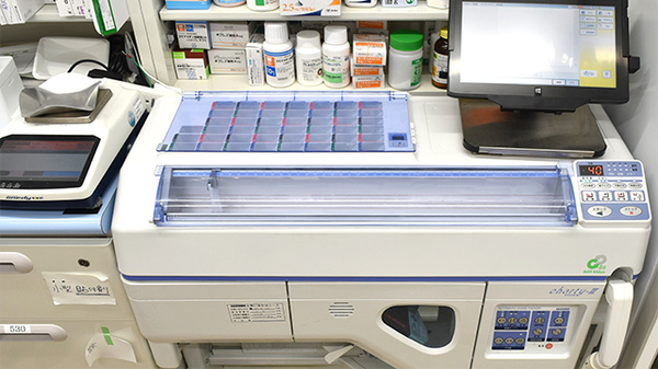 ココカラファイン薬局相鉄いずみ中央店の調剤器具
