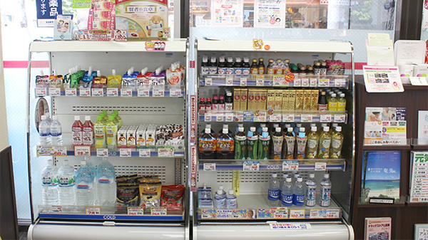 ココカラファイン薬局虎ノ門店の飲食物