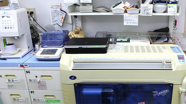 ココカラファイン薬局虎ノ門店の調剤器具
