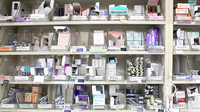 ココカラファイン薬局西池袋店の薬棚