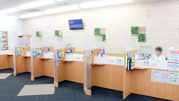 ココカラファイン薬局亀有店の受付/カウンター