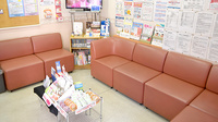 ココカラファイン薬局小金井店の待合スペース