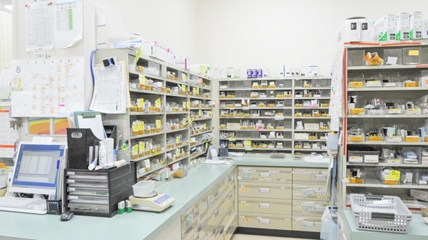 ココカラファイン薬局田原赤石店の調剤室