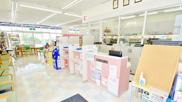 ココカラファイン薬局豊島店の受付/カウンター