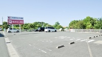 ココカラファイン薬局豊橋医療センター前店の駐車場