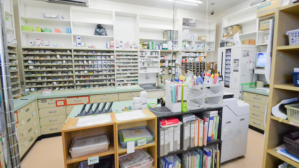 ココカラファイン薬局守山白山店の調剤室
