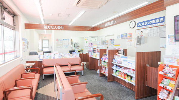 ココカラファイン薬局とこなめ店の受付/カウンター