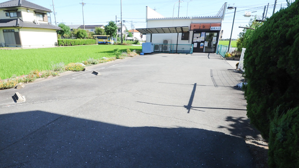 Ｚｉｐファーマシー白沢調剤薬局大和店の駐車場