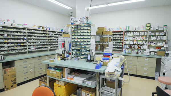 ココカラファイン薬局下米田店の調剤室