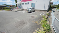 ココカラファイン薬局四日市医療センター前店の駐車場