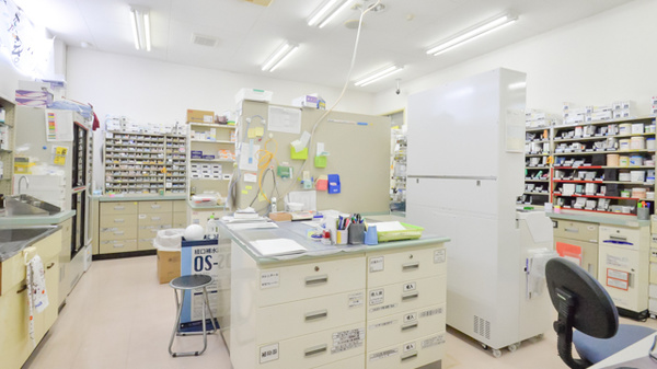 ココカラファイン薬局四日市医療センター前店の調剤室