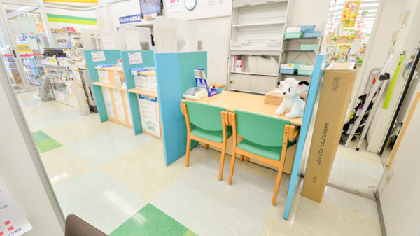 ココカラファイン薬局垂水店の受付/カウンター
