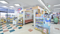 ココカラファイン薬局壬生店の入口