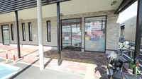 ココカラファイン薬局イズミヤ広陵店の入口