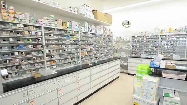 ココカラファイン薬局七条店の調剤室