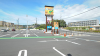 ココカラファイン薬局七条店の駐車場