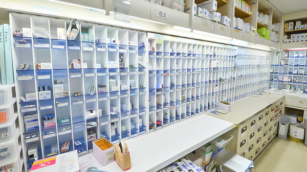 セガミ薬局日本橋店の調剤室